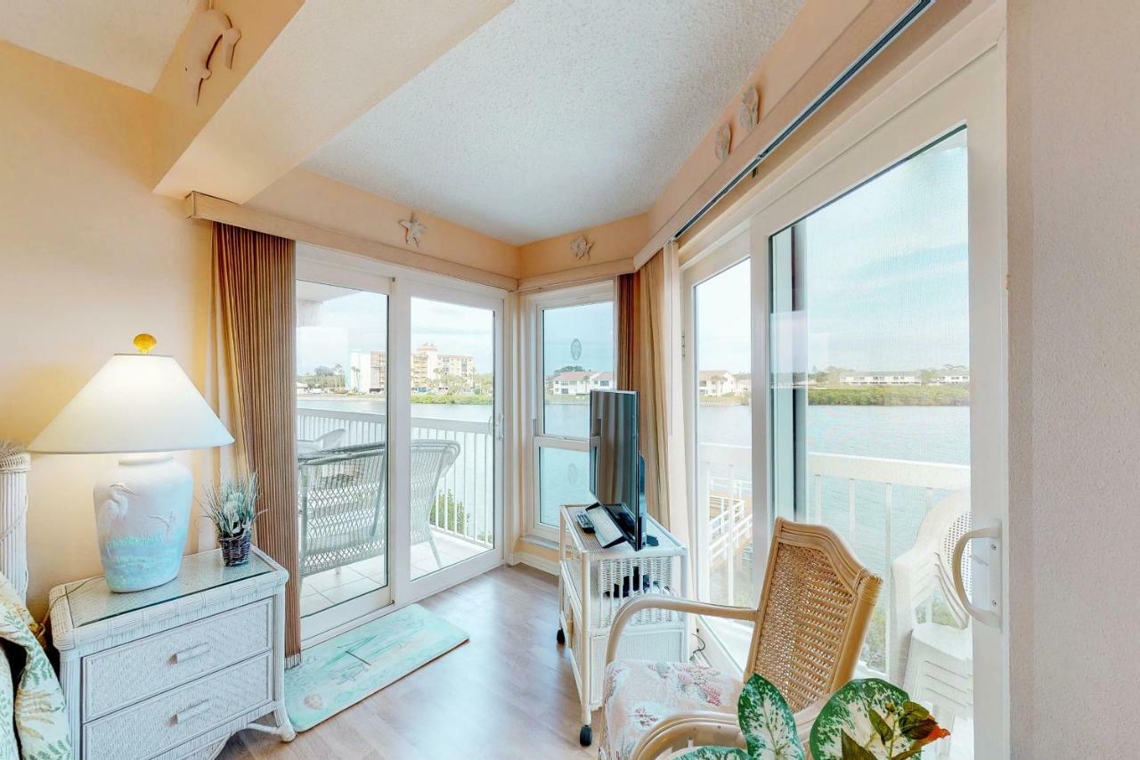 Waterview 205 Hotel