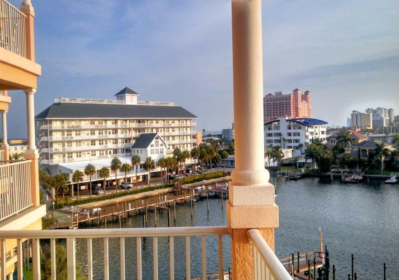 Luxury 5 Star Water Front 3 Beds 2 Bath Pool Hot-tub And Views