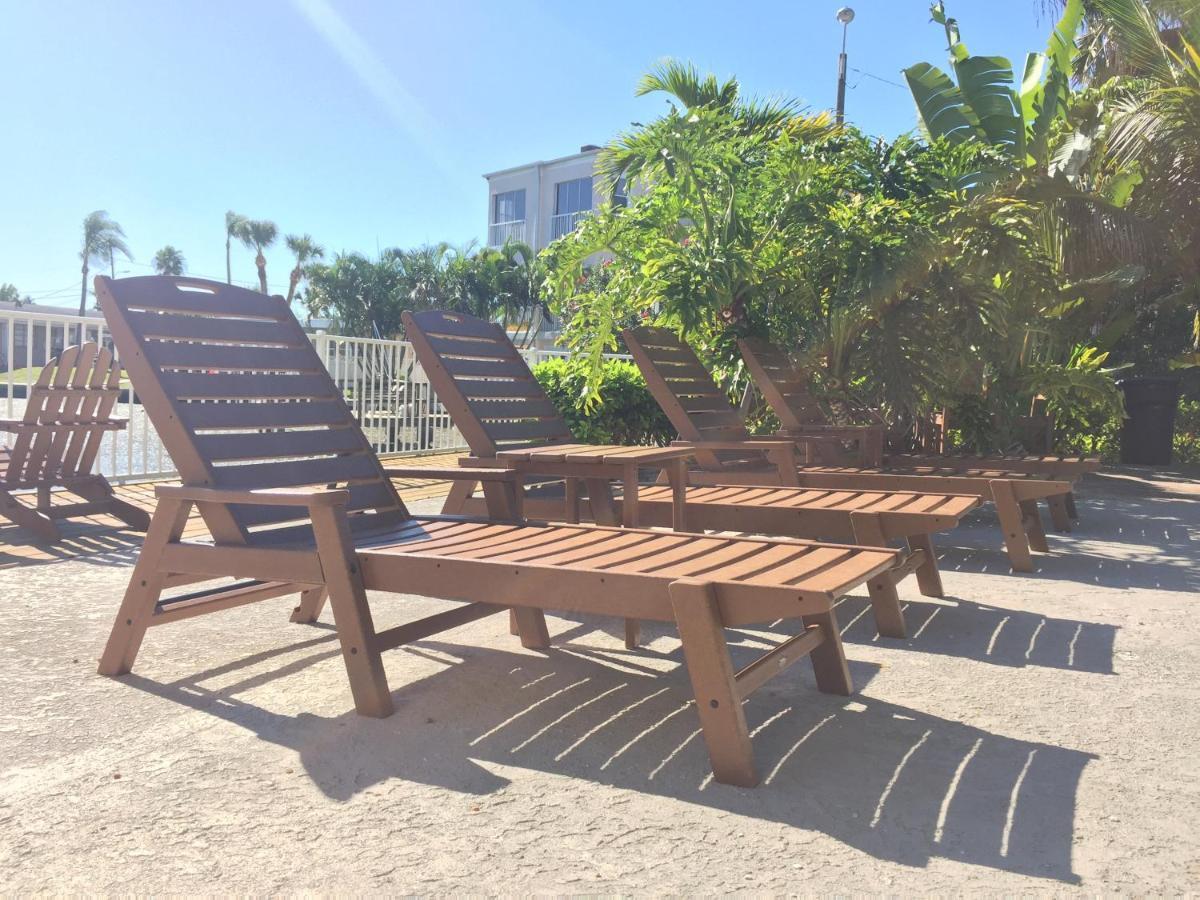Surf N' Motel Clearwater Beach