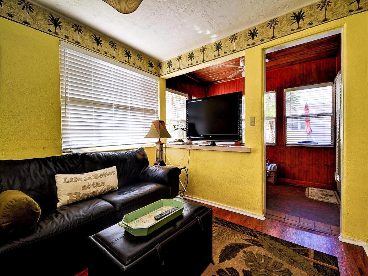 Apartment Palm Place 1 - Sabal Palm Getaway 624