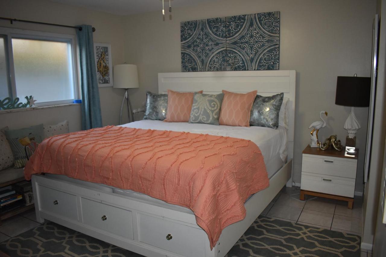 Bay Beach Bungalow Apartment