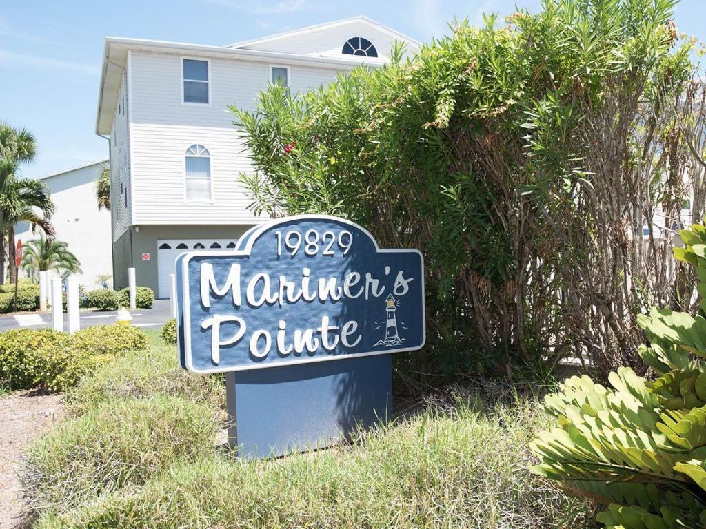 Gulf Retreat 2: Magnificent Water Views, Steps To Beach, None Cleaner, None Nicer! Apartment *