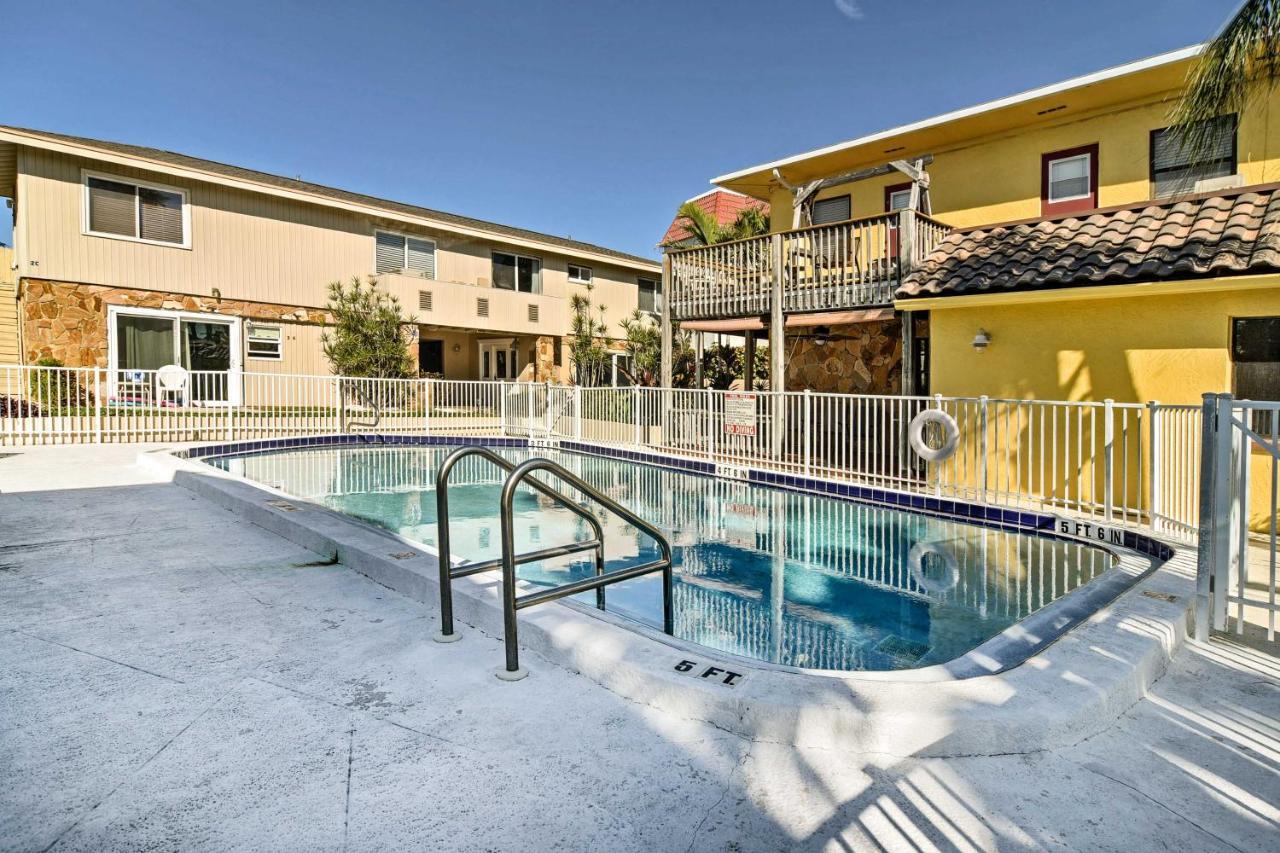Breezy Belleair - 12 Steps To Shore! Apartment *
