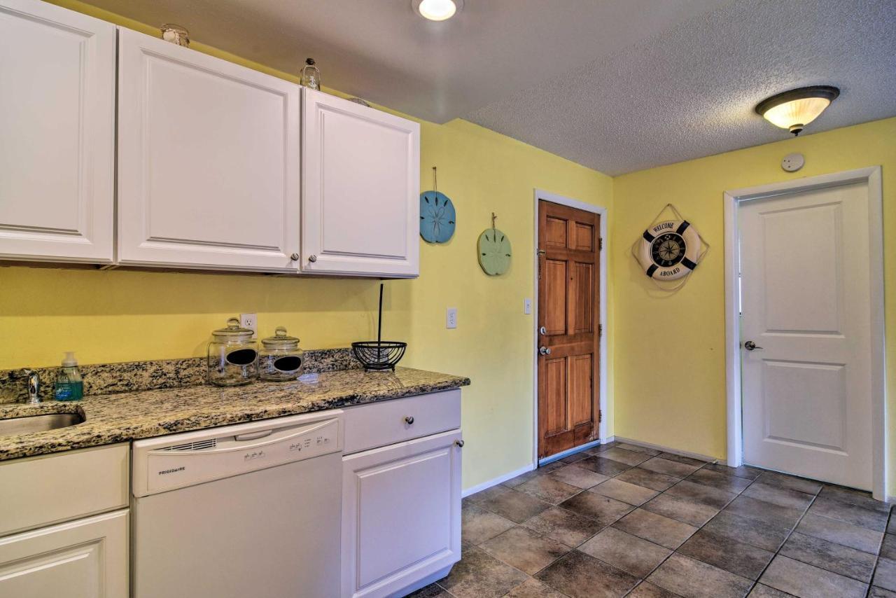 Updated Near Ideal Walkable Location! Clearwater Beach