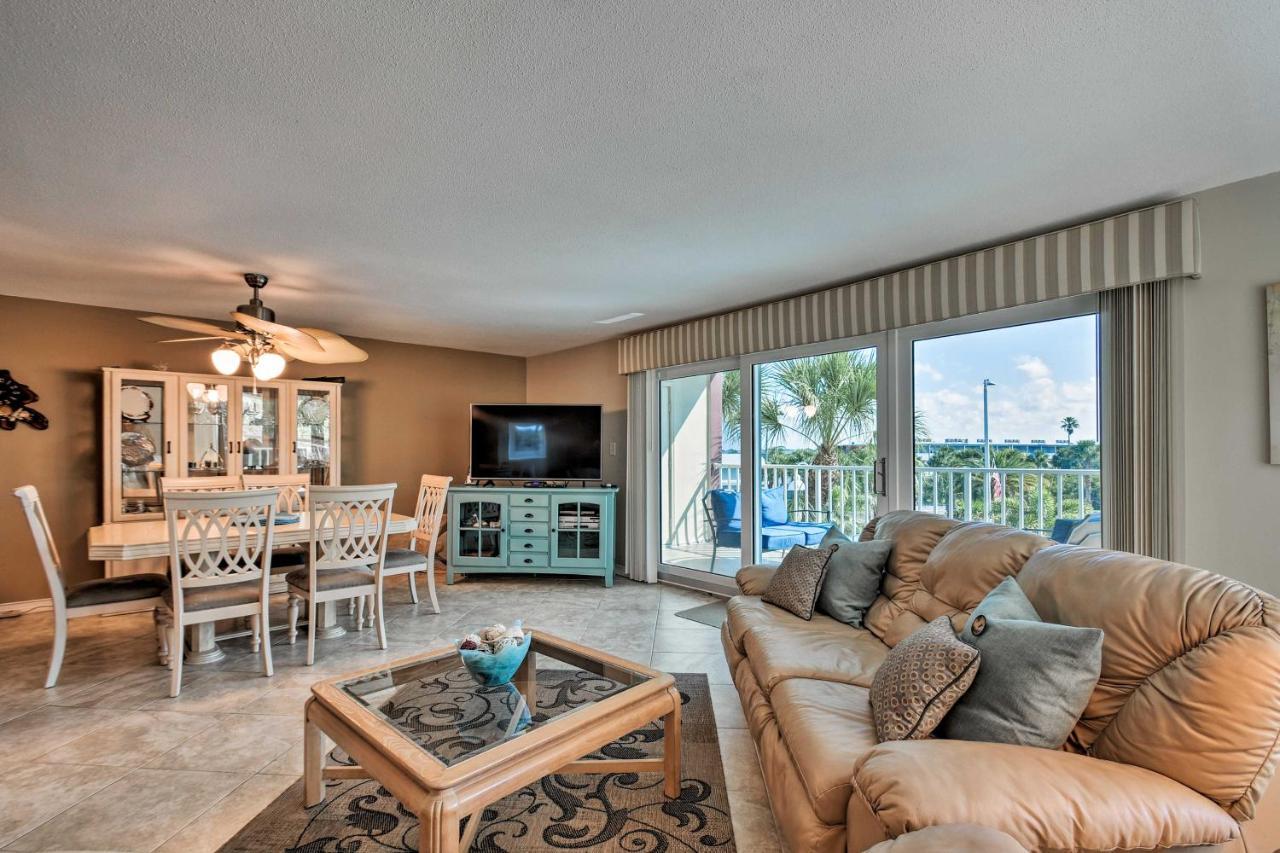 Apartment Indian Shores With 2 Balconies And Pool Access!
