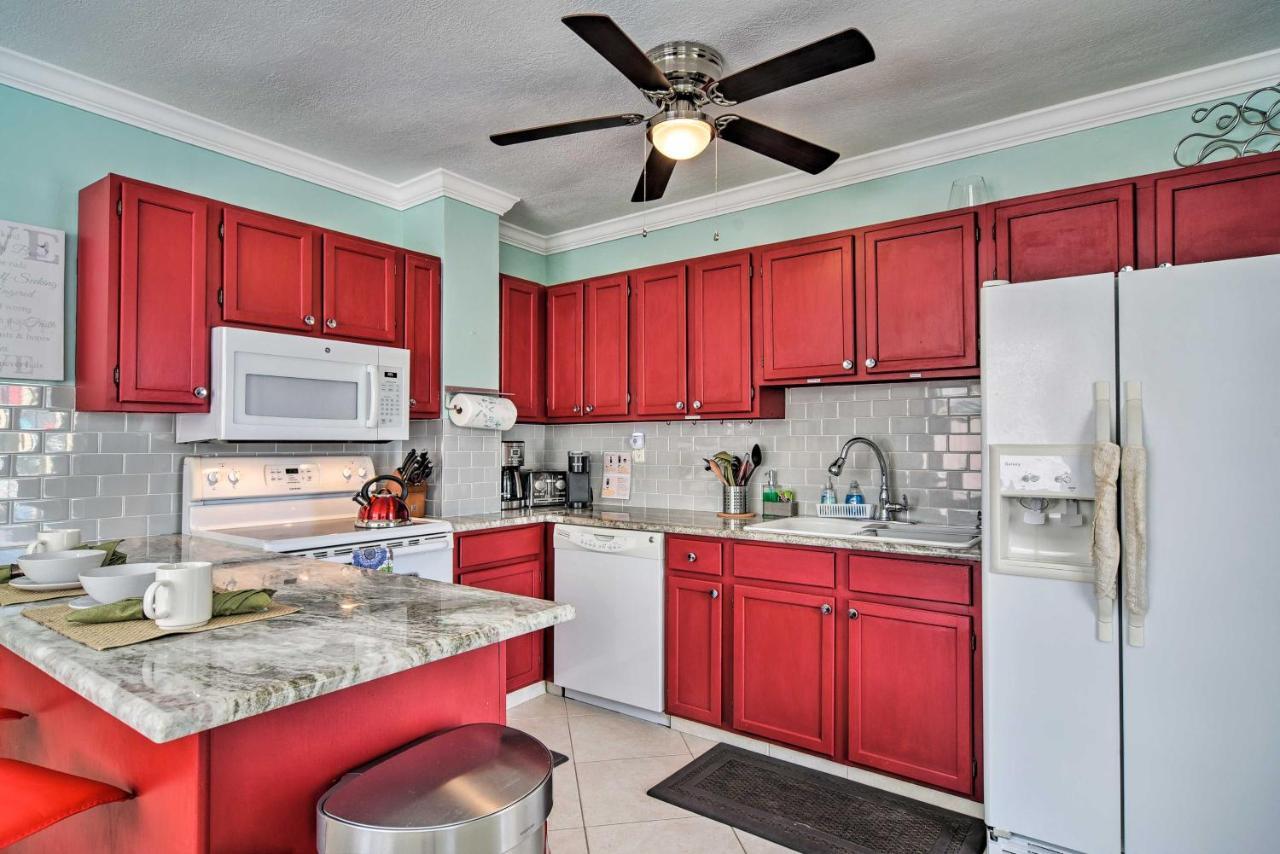 Bayside Pad With Pool Access And Dock Half Mi To
