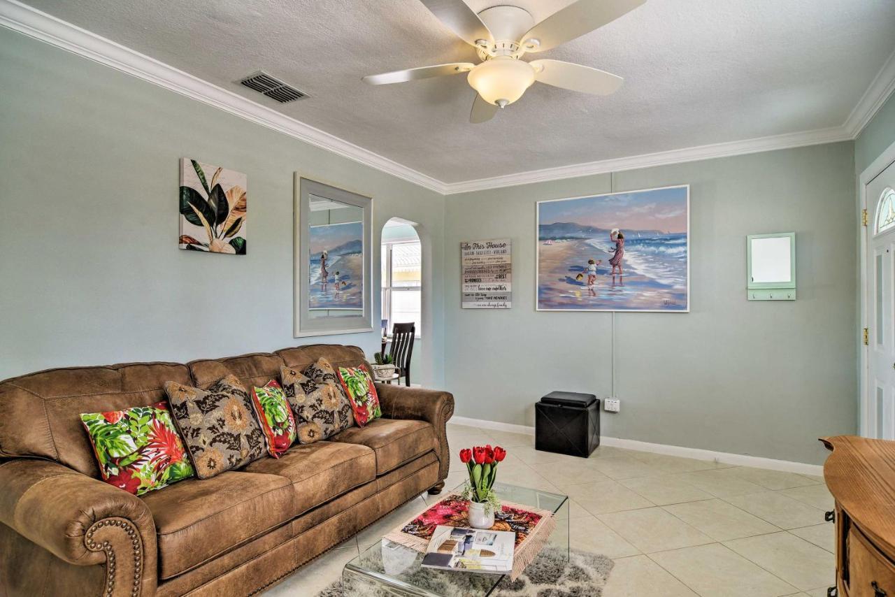 Holiday home Bayside Pad With Pool Access And Dock Half Mi To Clearwater Beach