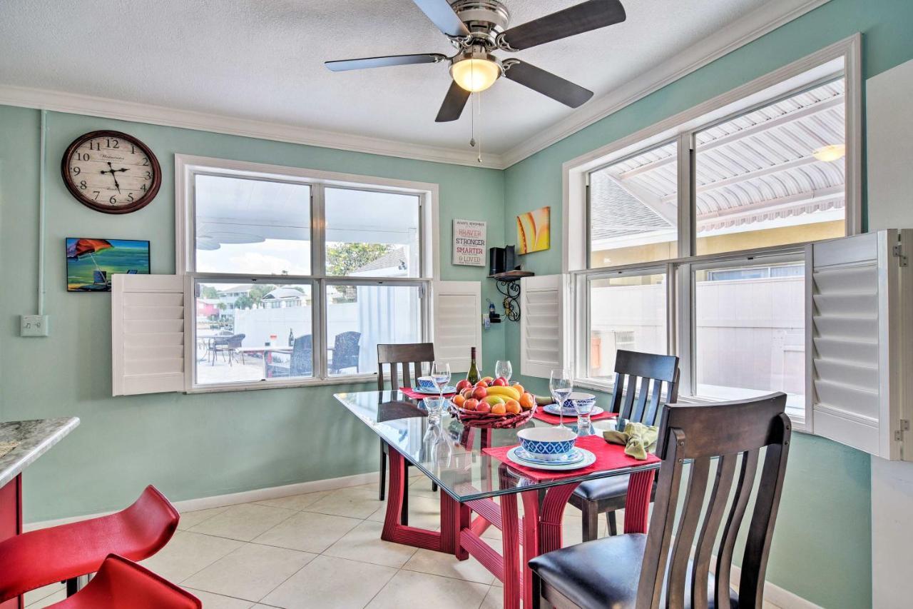 Holiday home Bayside Pad With Pool Access And Dock Half Mi To Clearwater Beach