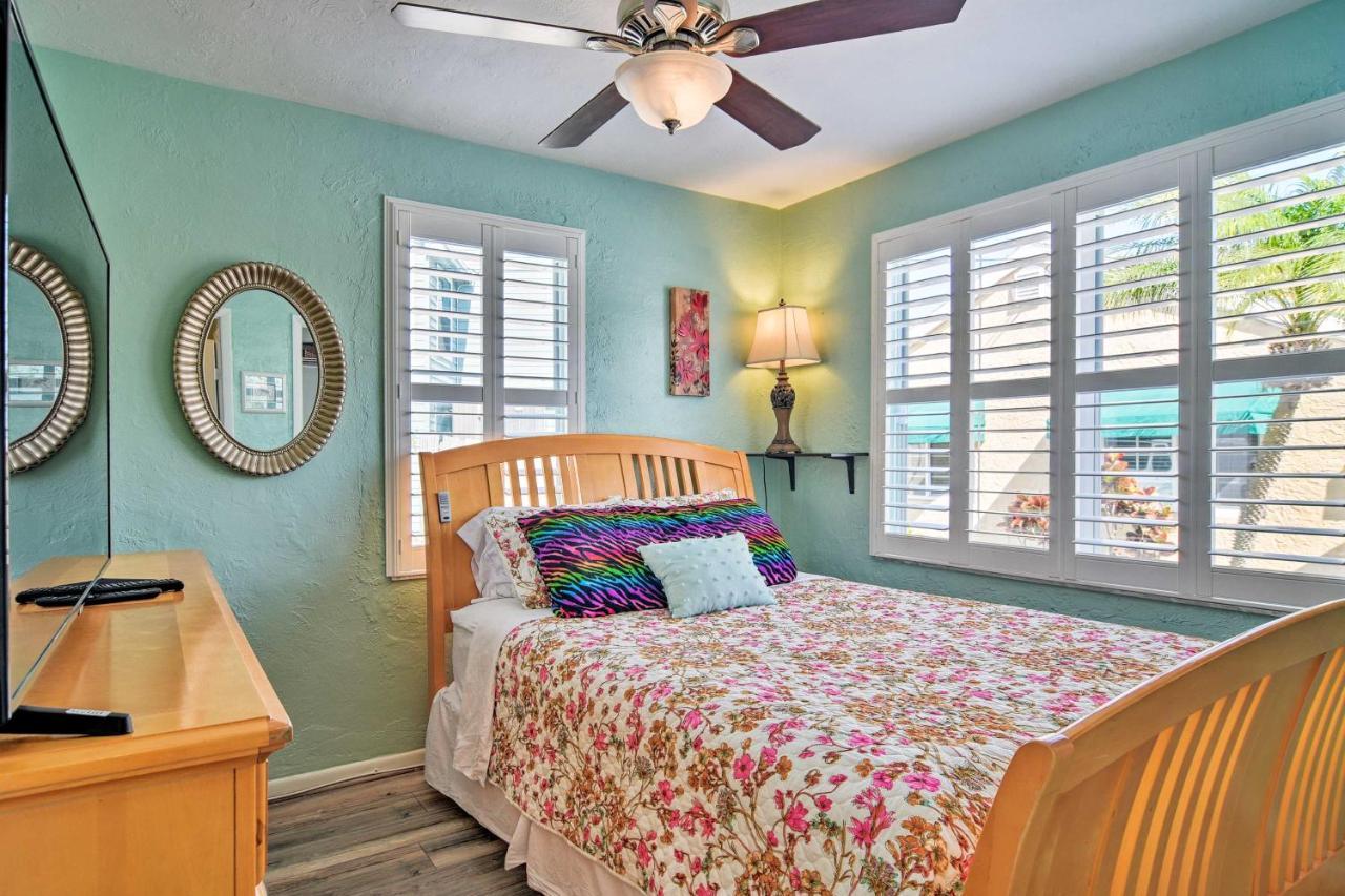 Bayside Pad With Pool Access And Dock Half Mi To *
