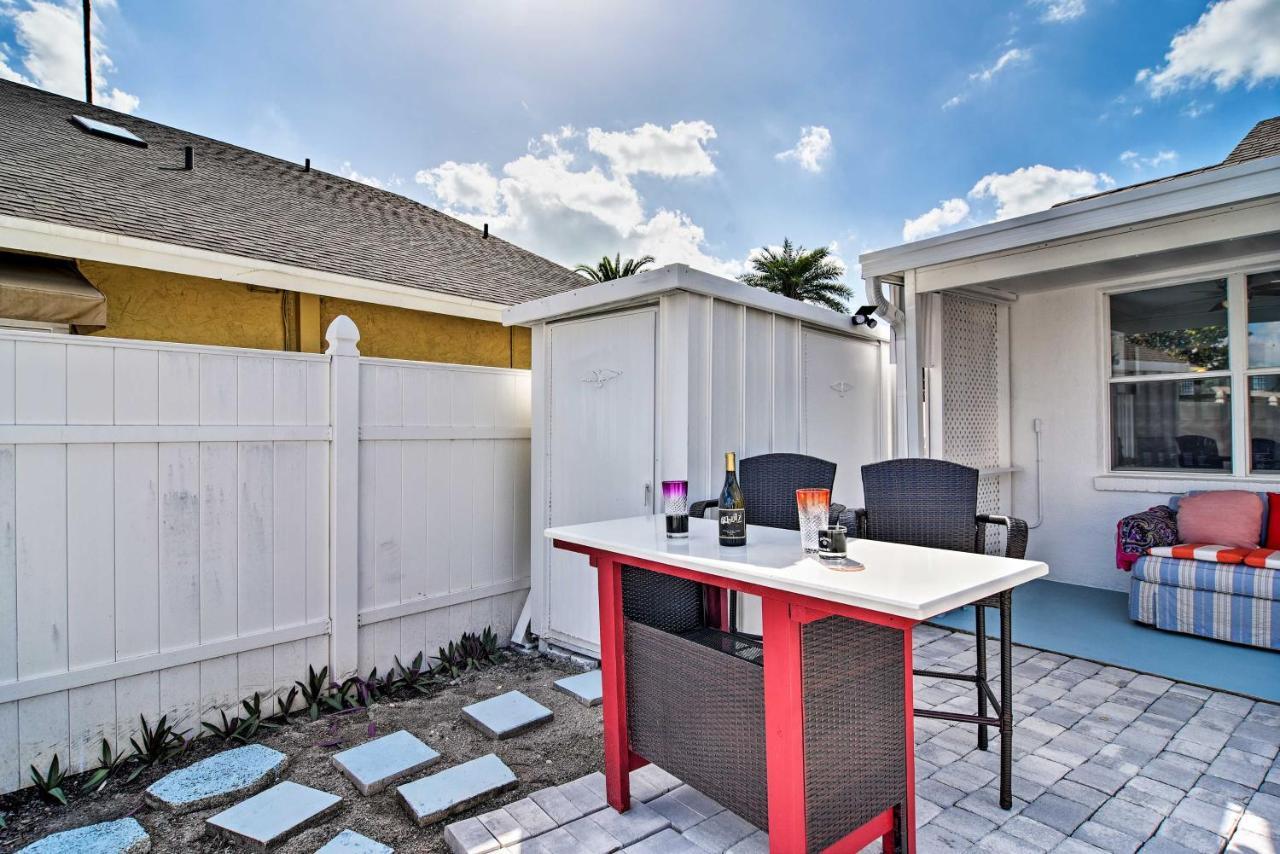 Bayside Pad With Pool Access And Dock Half Mi To Holiday home *