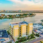 Dolphin\'S Cove - Clearwater Beach, Fl