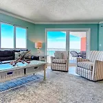 Beach Cottage 1408