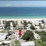 Steps From The Beach, Renovated 1Bd 1 Bth