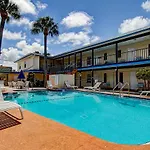 Royal Canadian Motel