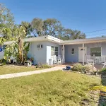 Florida Unit Steps From Indian Rocks Beach Access!