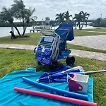 Guest Suite - Waterfront -Pool & Hot Tub- Walk To Beach