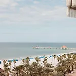 The Hiatus Clearwater Beach, Curio Collection By Hilton