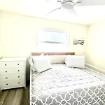 Sunny Shores Retreat 6