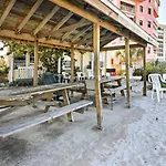 Indian Shores Cottage With Cabana - Steps To Beach!