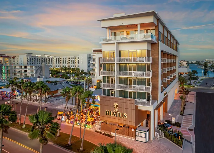 The Hiatus Clearwater Beach, Curio Collection By Hilton