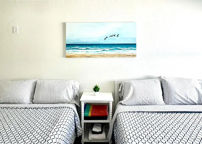 Sunny Shores Retreat 6
