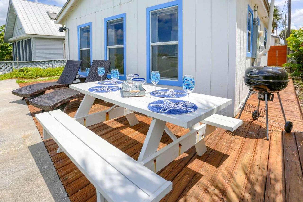 Binnie's Beachfront * Clearwater Beach