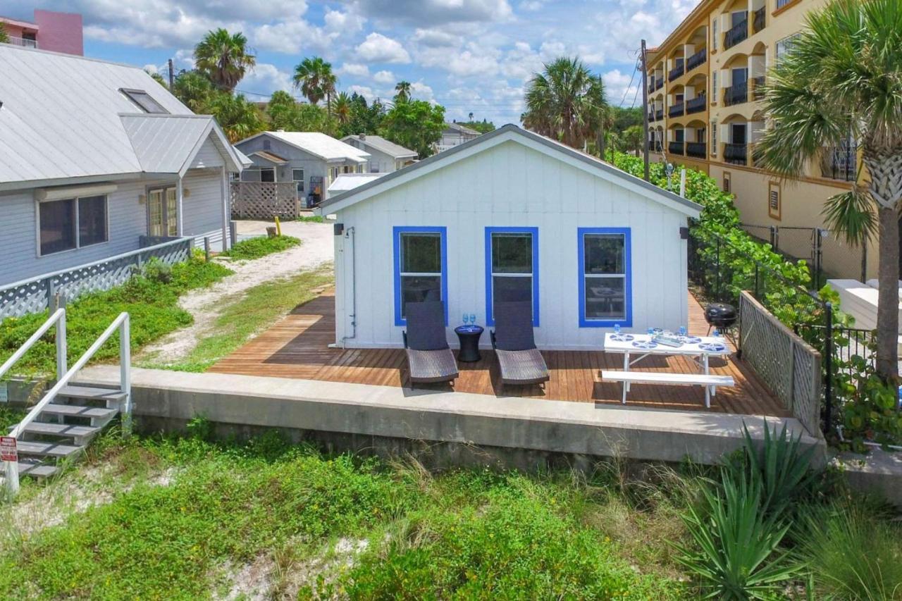Binnie's Beachfront Clearwater Beach