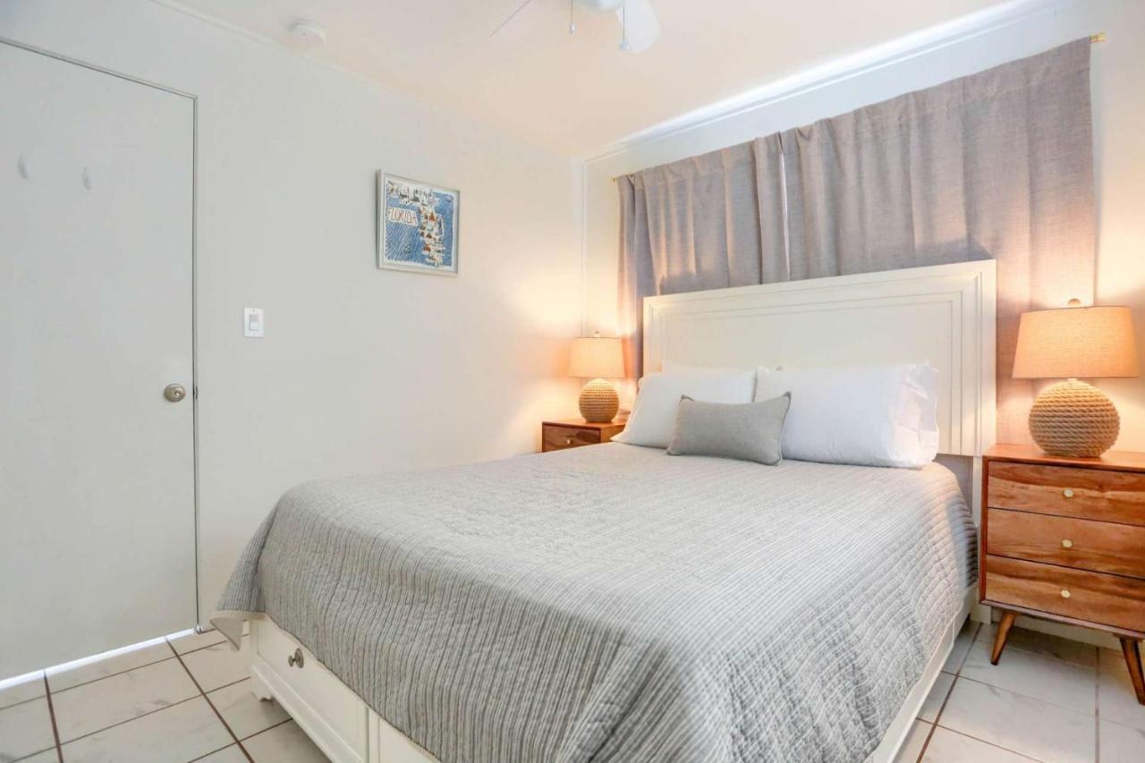 Binnie's Beachfront Holiday home