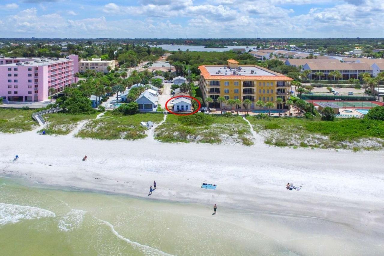 Binnie's Beachfront Clearwater Beach