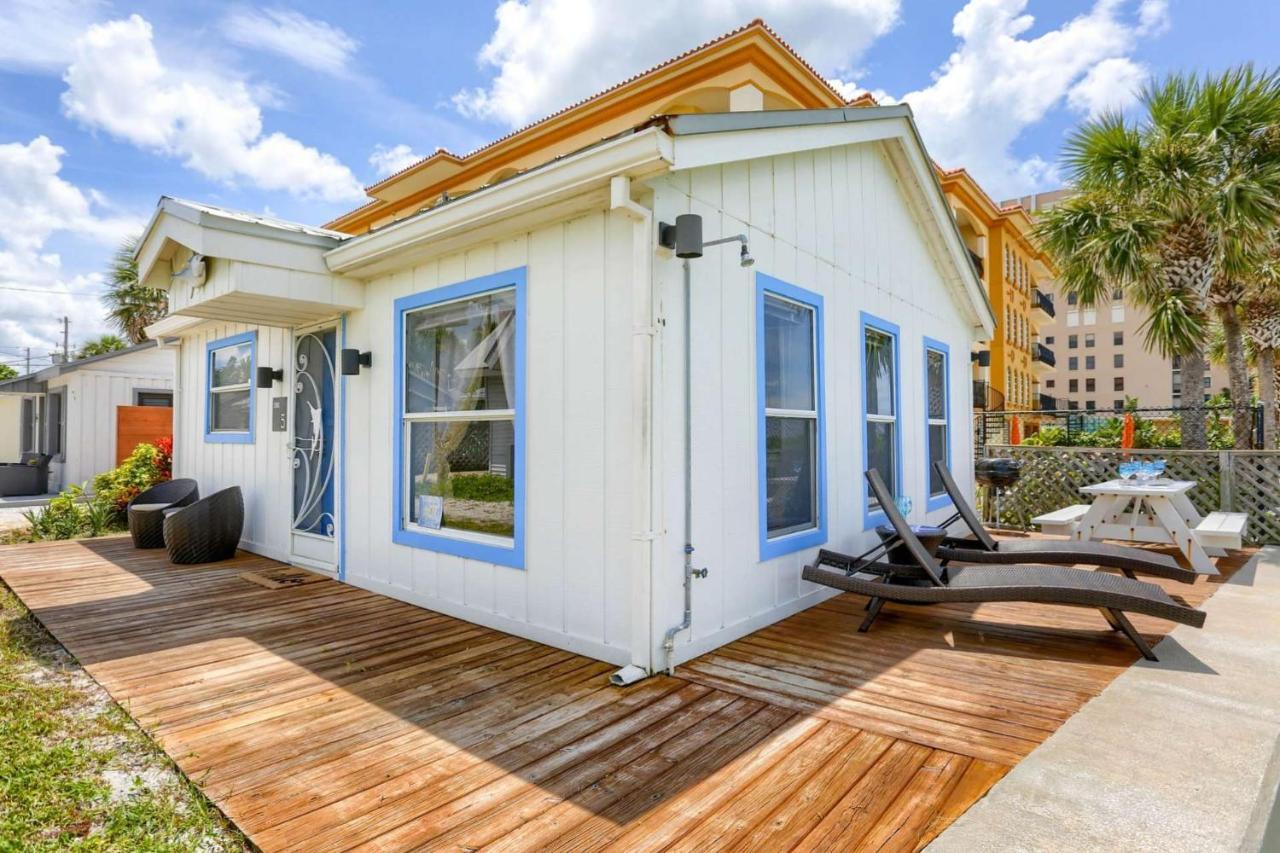 Binnie's Beachfront Holiday home Clearwater Beach