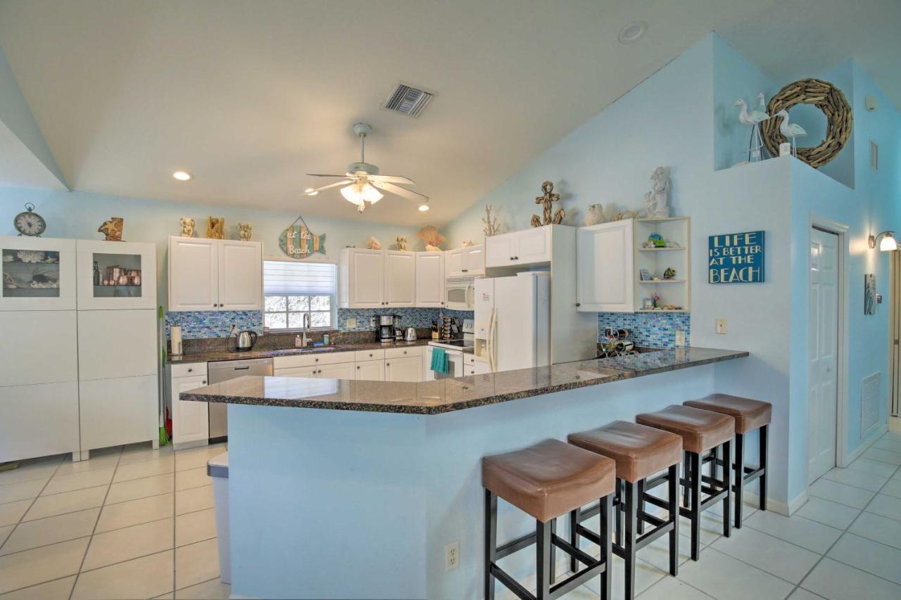 Holiday home Indian Rocks Oasis - 2 Blocks To Beach! *