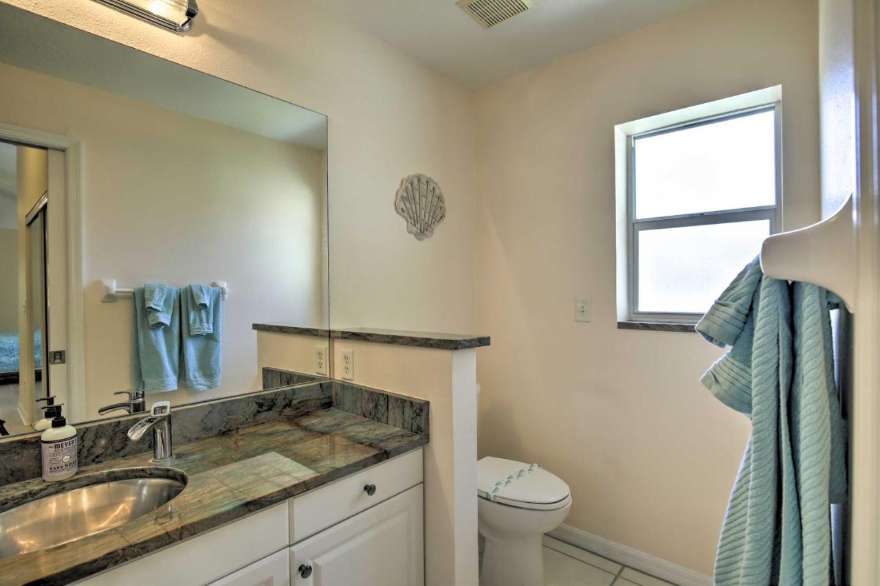 Indian Rocks Oasis - 2 Blocks To Beach! Holiday home Clearwater Beach