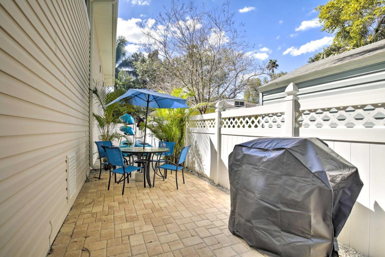 Indian Rocks Oasis - 2 Blocks To Beach! Holiday home *