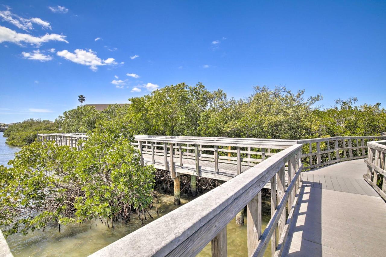 Indian Rocks Oasis - 2 Blocks To Beach! * Clearwater Beach