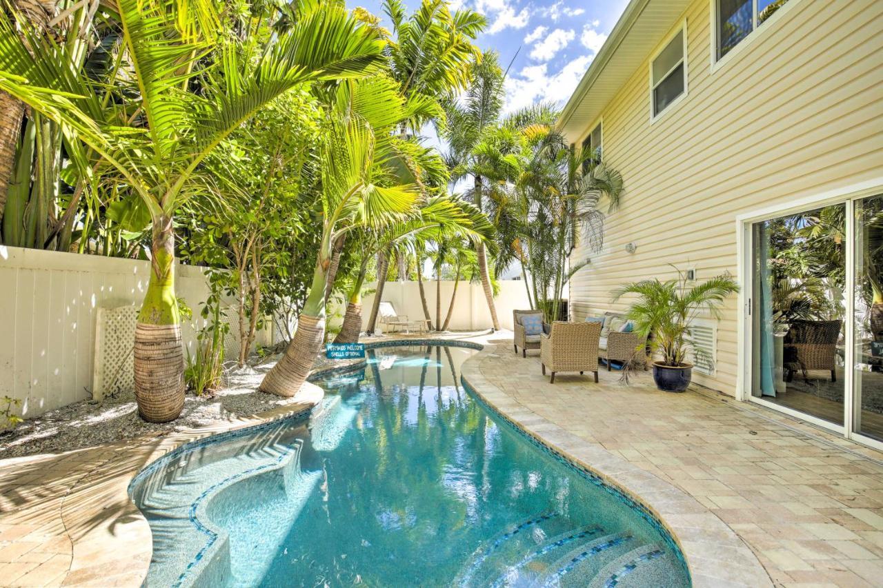 Indian Rocks Oasis - 2 Blocks To Beach! Holiday home