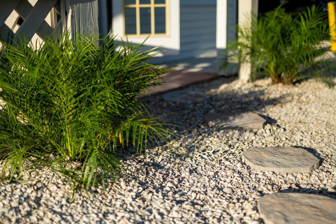 Private Front Cottage- Indian Rocks * Clearwater Beach