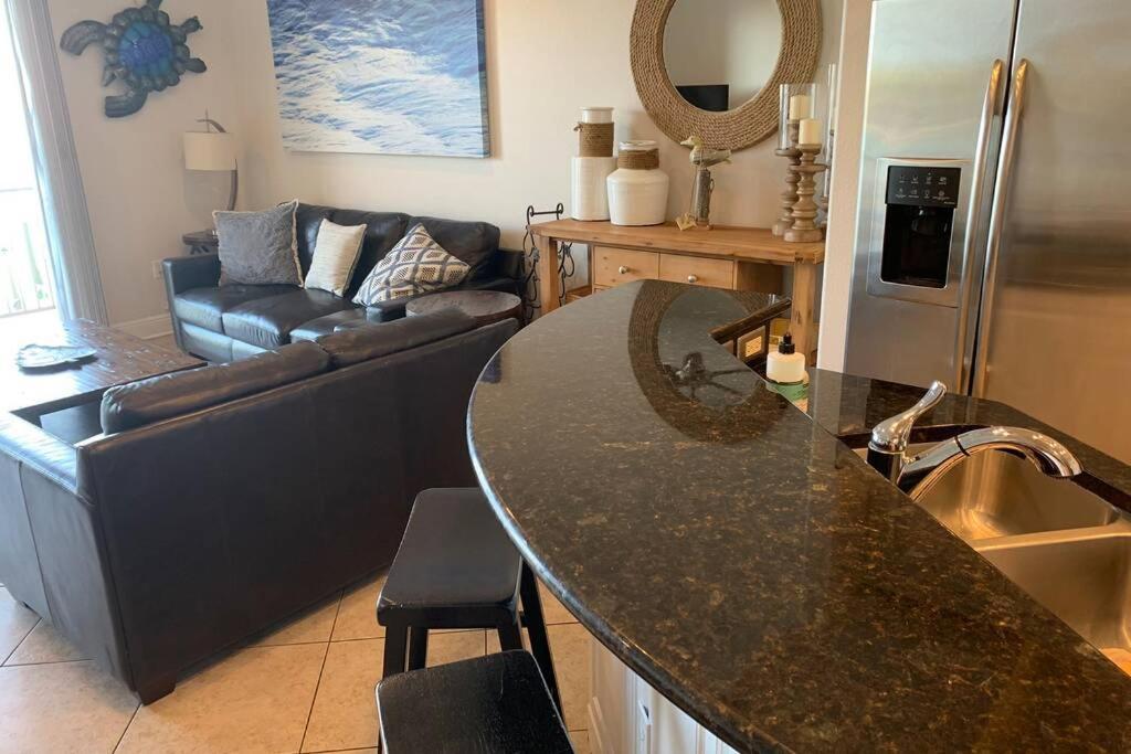Luxury And Spacious Waterside Getaway Clearwater Beach