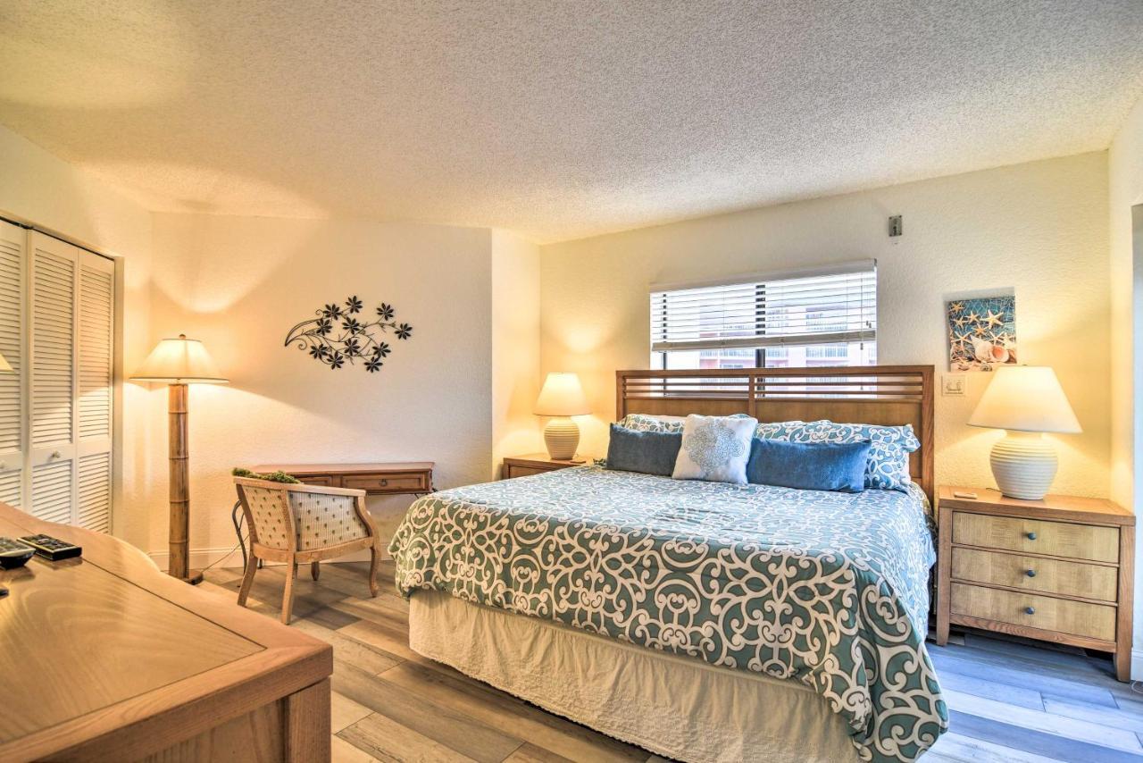 Indian Shores With Pool And Sunset View! Apartment