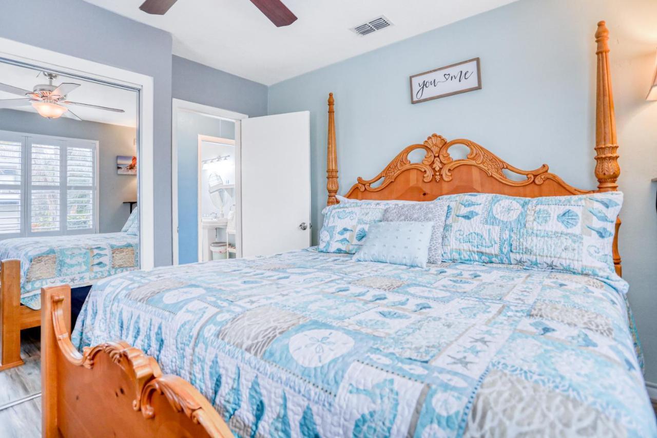 Bay Escape & Ocean Away * Clearwater Beach