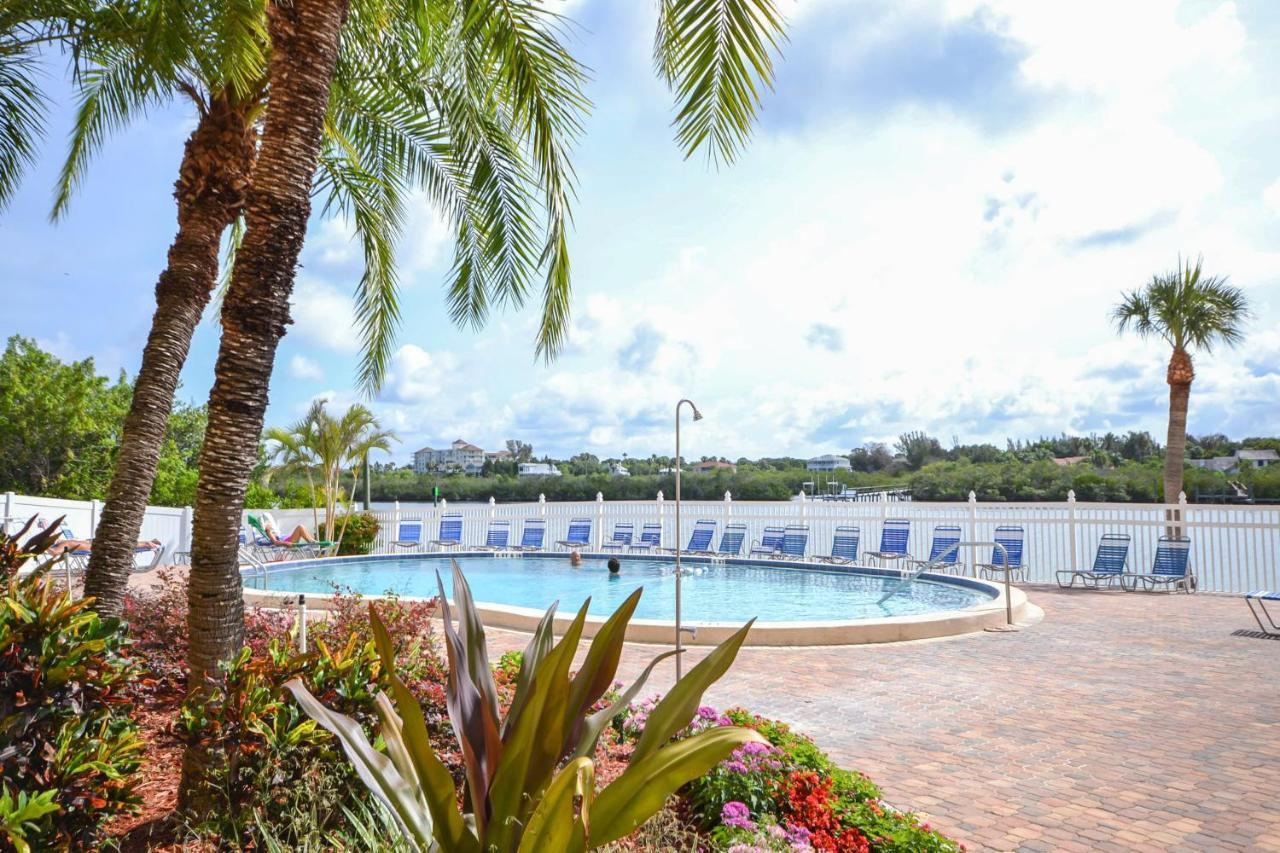 Bay Shores Yacht & Tennis 208, 2 Bedrooms, Sleeps 6, Heated Pool, Spa, Bay View