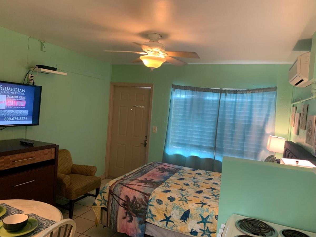 Michaels Surfside Apartment