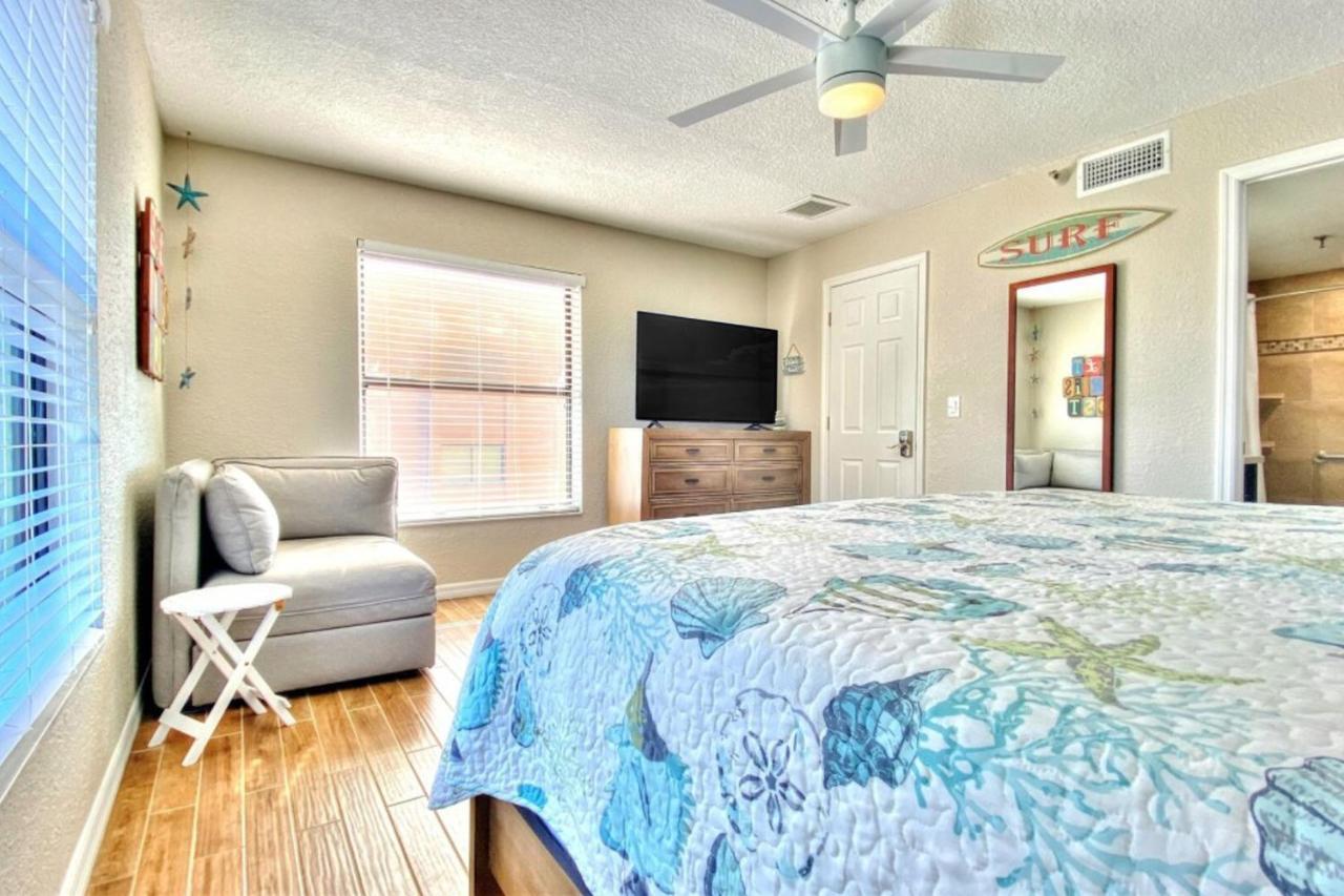 The Pointe 301 *