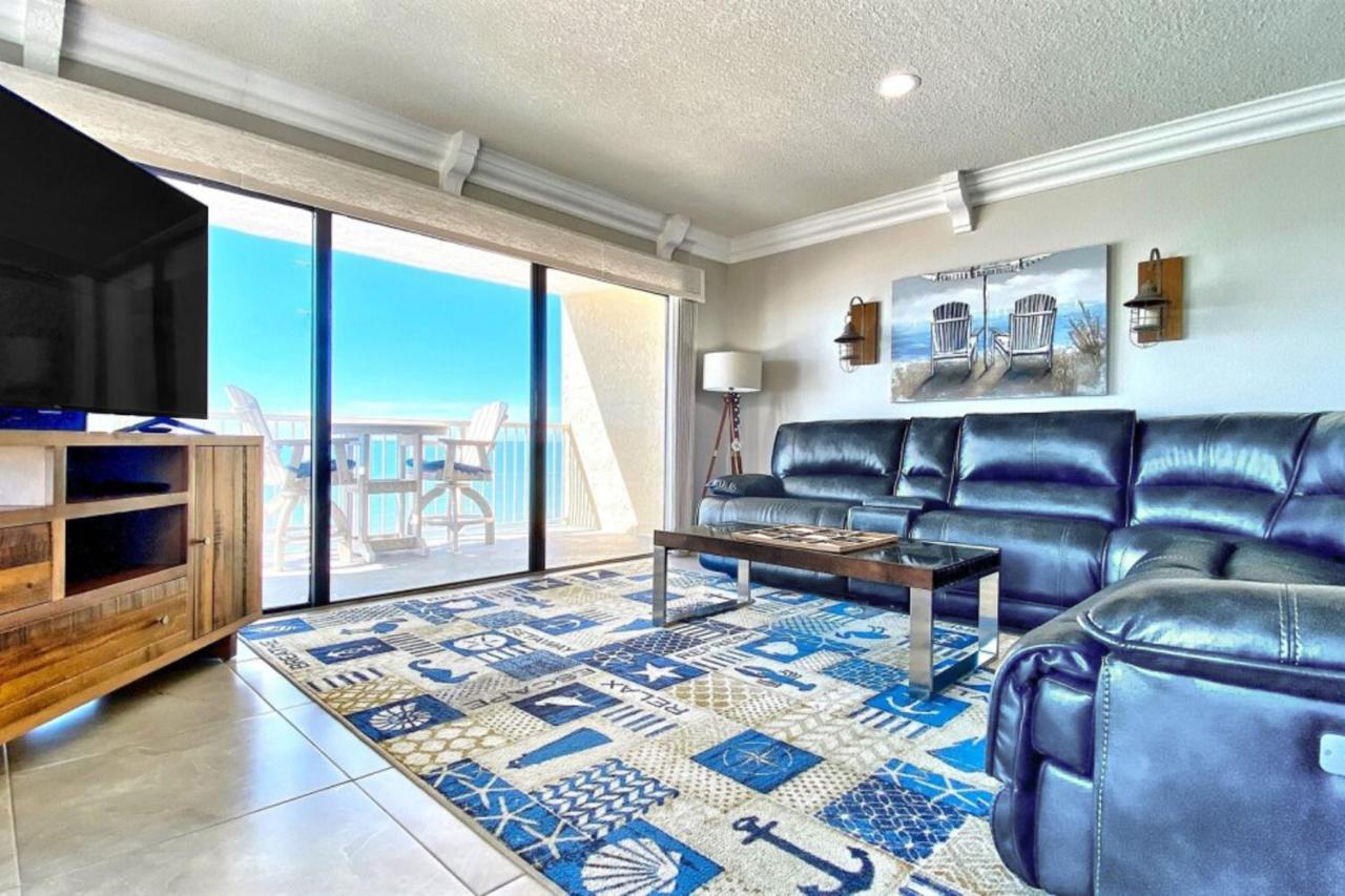The Pointe 301 Apartment