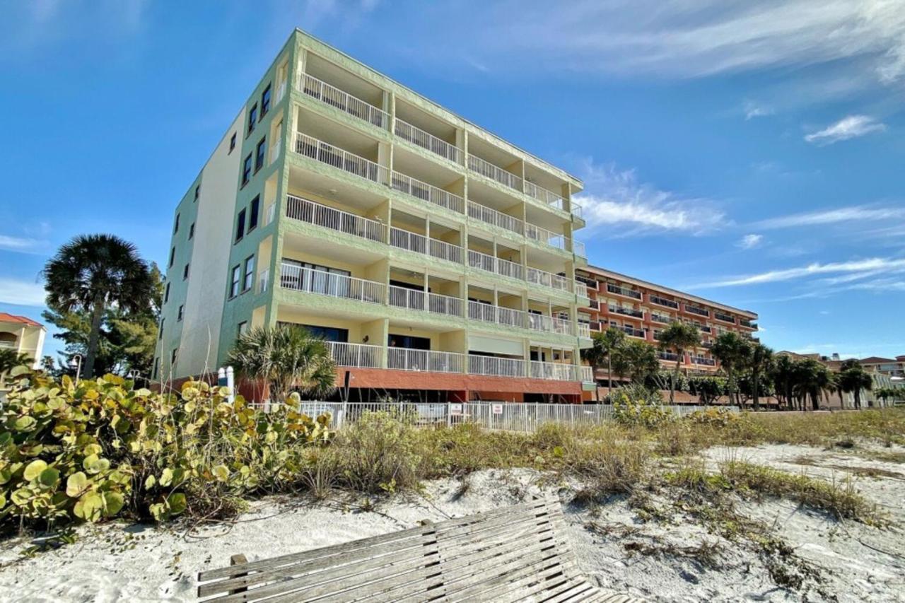 The Pointe 301 Apartment *