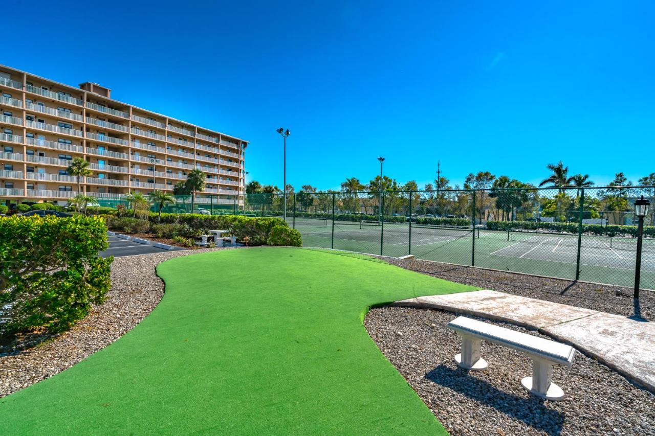 Bay Shores Yacht & Tennis 208, 2 Bedrooms, Sleeps 6, Heated Pool, Spa, Bay View *