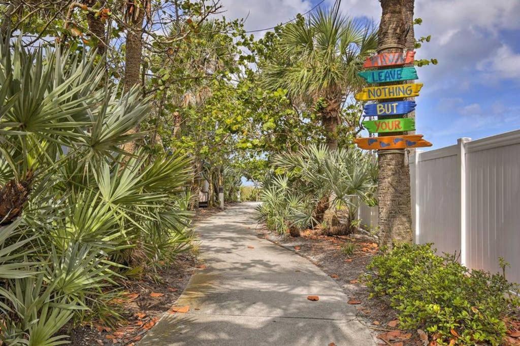 Rita's By The - Steps To Ocean! * Clearwater Beach