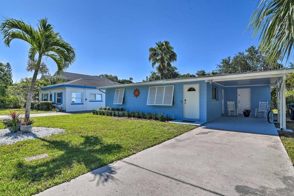 Holiday home Rita's By The - Steps To Ocean! *