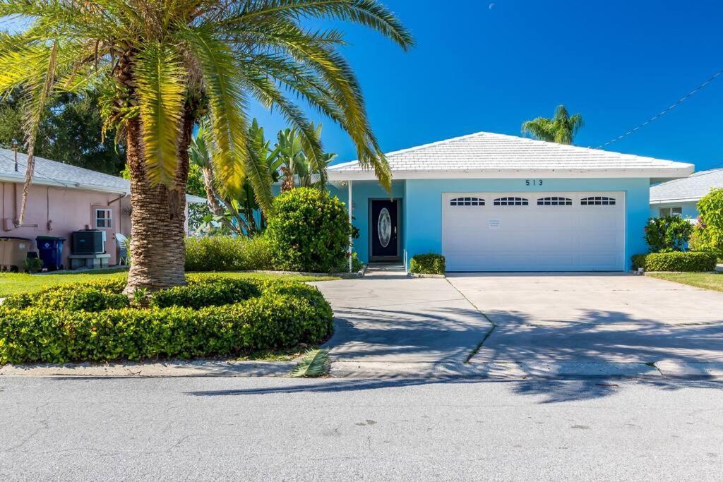 Amazing Water Front View Newly Renovated 3bd 2bth Clearwater Beach