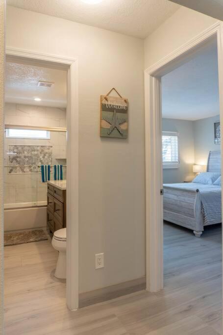 Amazing Water Front View Newly Renovated 3bd 2bth