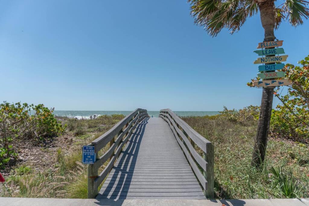 Amazing Water Front View Newly Renovated 3bd 2bth Holiday home